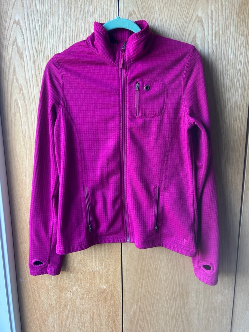 Danskin Hot Pink Waffle-Knit Top. Super cozy lining inside. Thumb hole detail